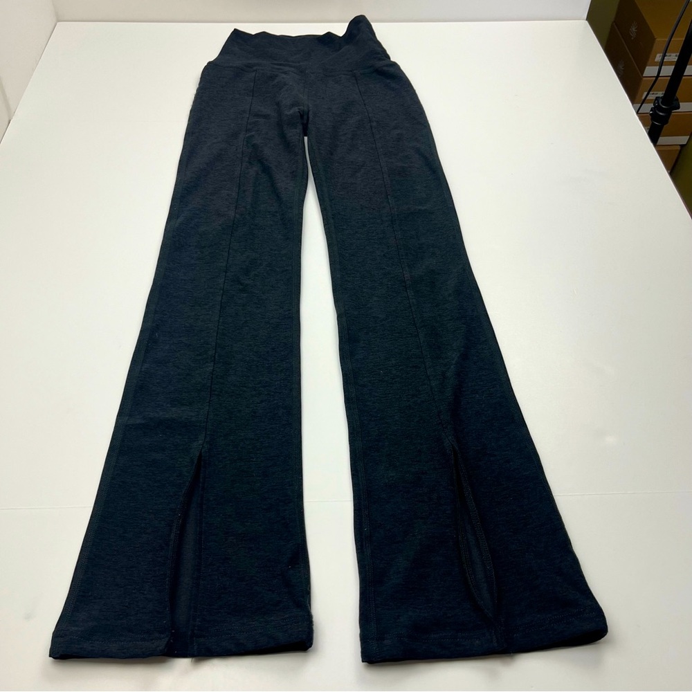 Beyond Yoga Make the Cut Split Ankle Pants Womens Size XS‎ Spacedye Black Grey